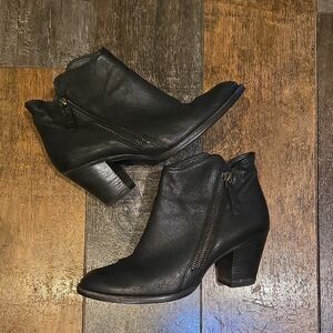Paul Green Aubrey Black Leather Ankle Booties